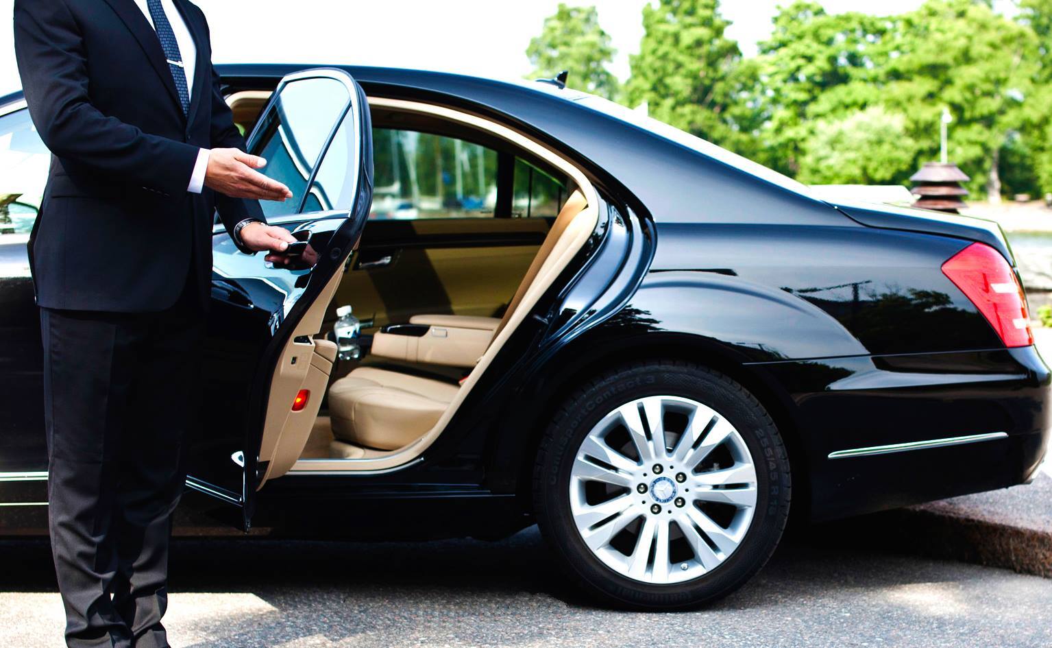 Private chauffeur service, 39 Travel Design